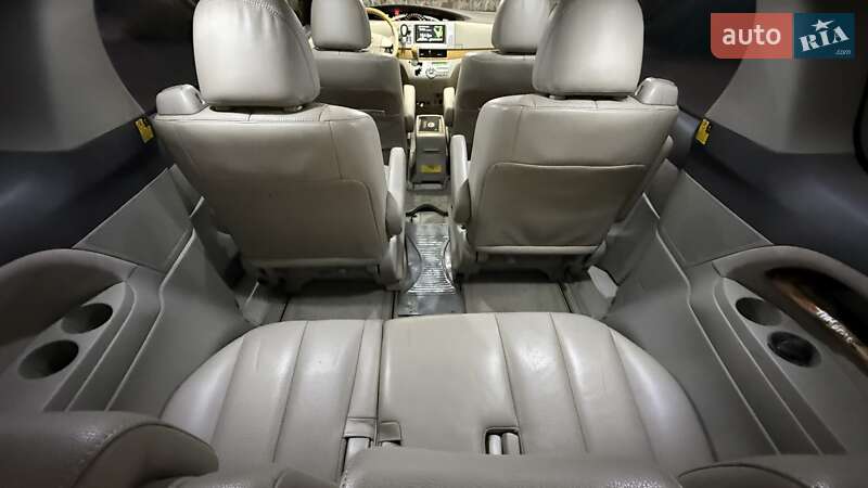 Минивэн Toyota Previa 2007 в Борисполе фото 89 Минивэн Toyota Previa 2007 в Борисполе