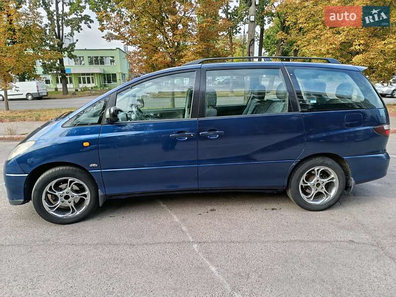 Минивэн Toyota Previa 2001 в Виннице