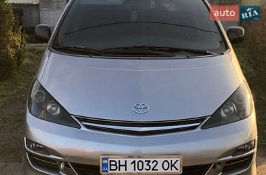 Минивэн Toyota Previa 2005 в Великом Дальнике