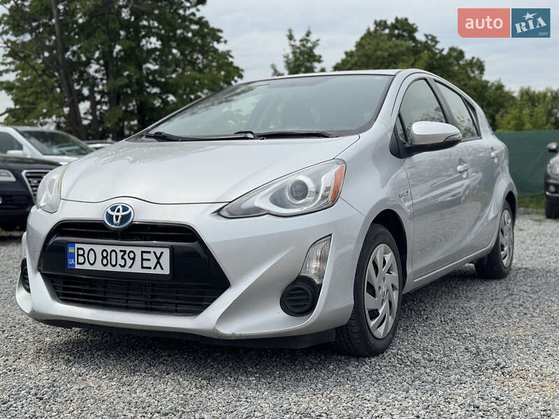 Toyota Prius C 2015