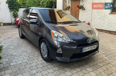Хетчбек Toyota Prius C 2014 в Одесі