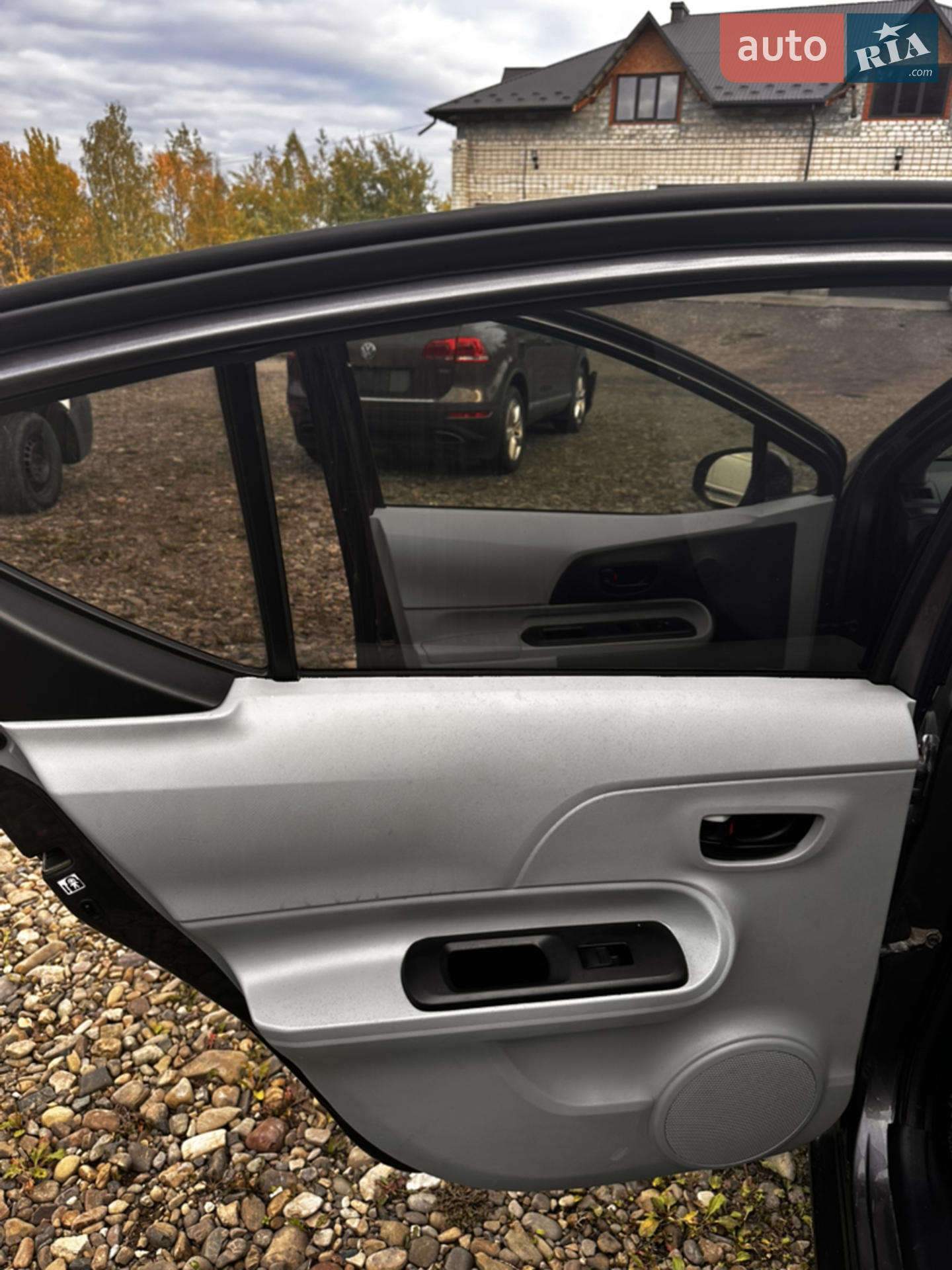 2014 Toyota Prius c - мініатюра 10