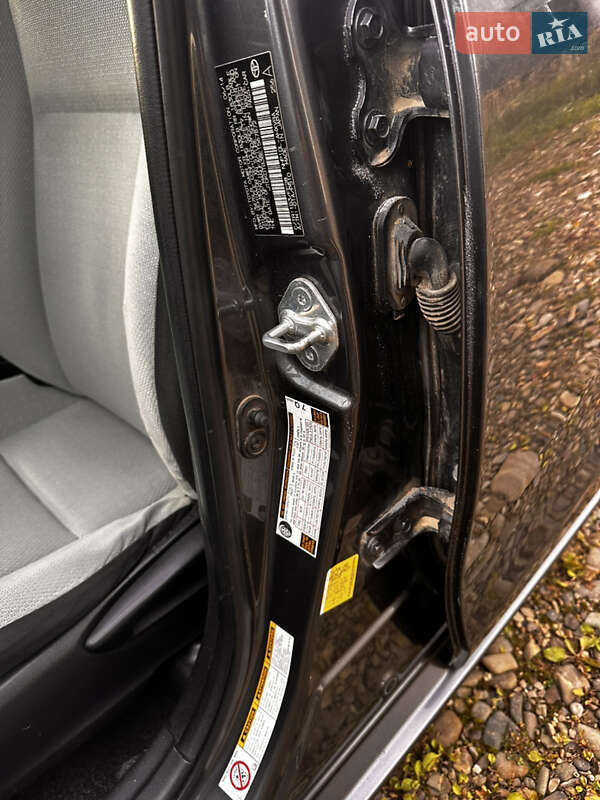Хэтчбек Toyota Prius C 2014 в Трускавце