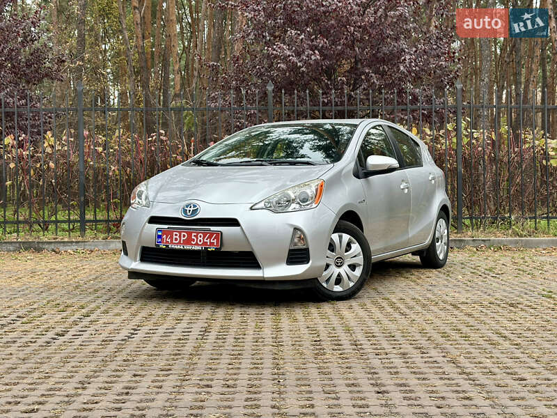 Хэтчбек Toyota Prius C 2014 в Киеве фото 59 Хэтчбек Toyota Prius C 2014 в Киеве