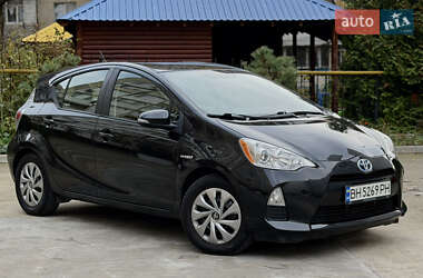 Хэтчбек Toyota Prius C 2014 в Одессе