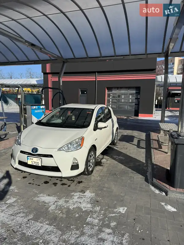 Toyota Prius C