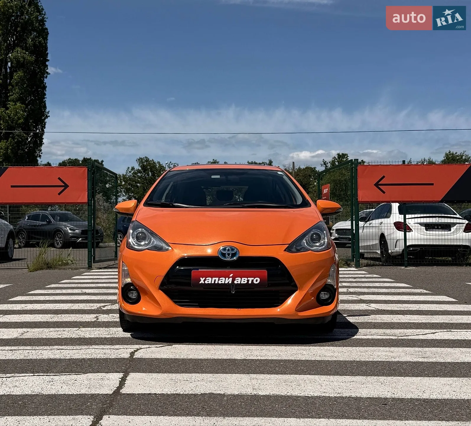 2015 Toyota Prius c - мініатюра 2