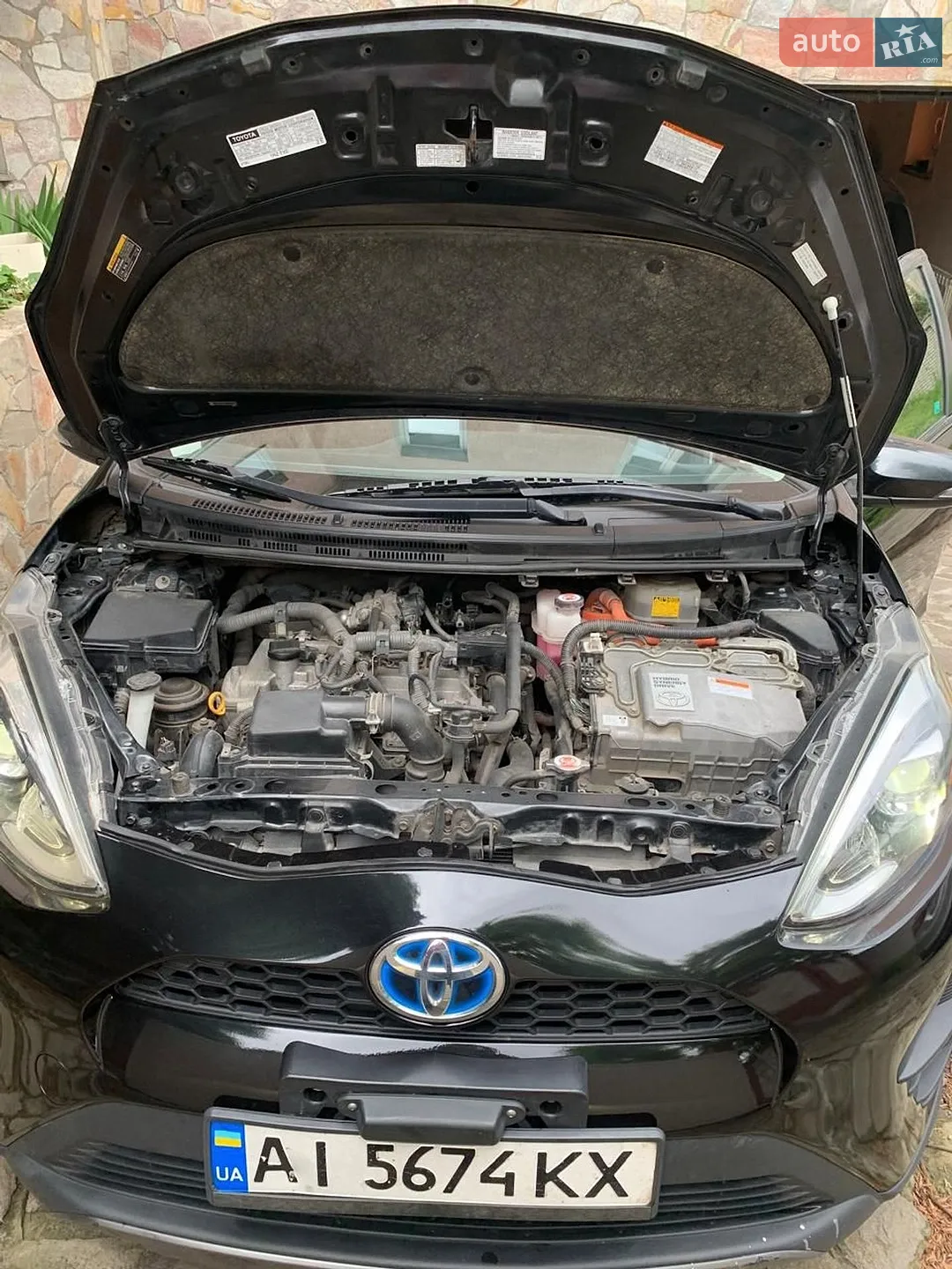 2017 Toyota Prius c - мініатюра 6