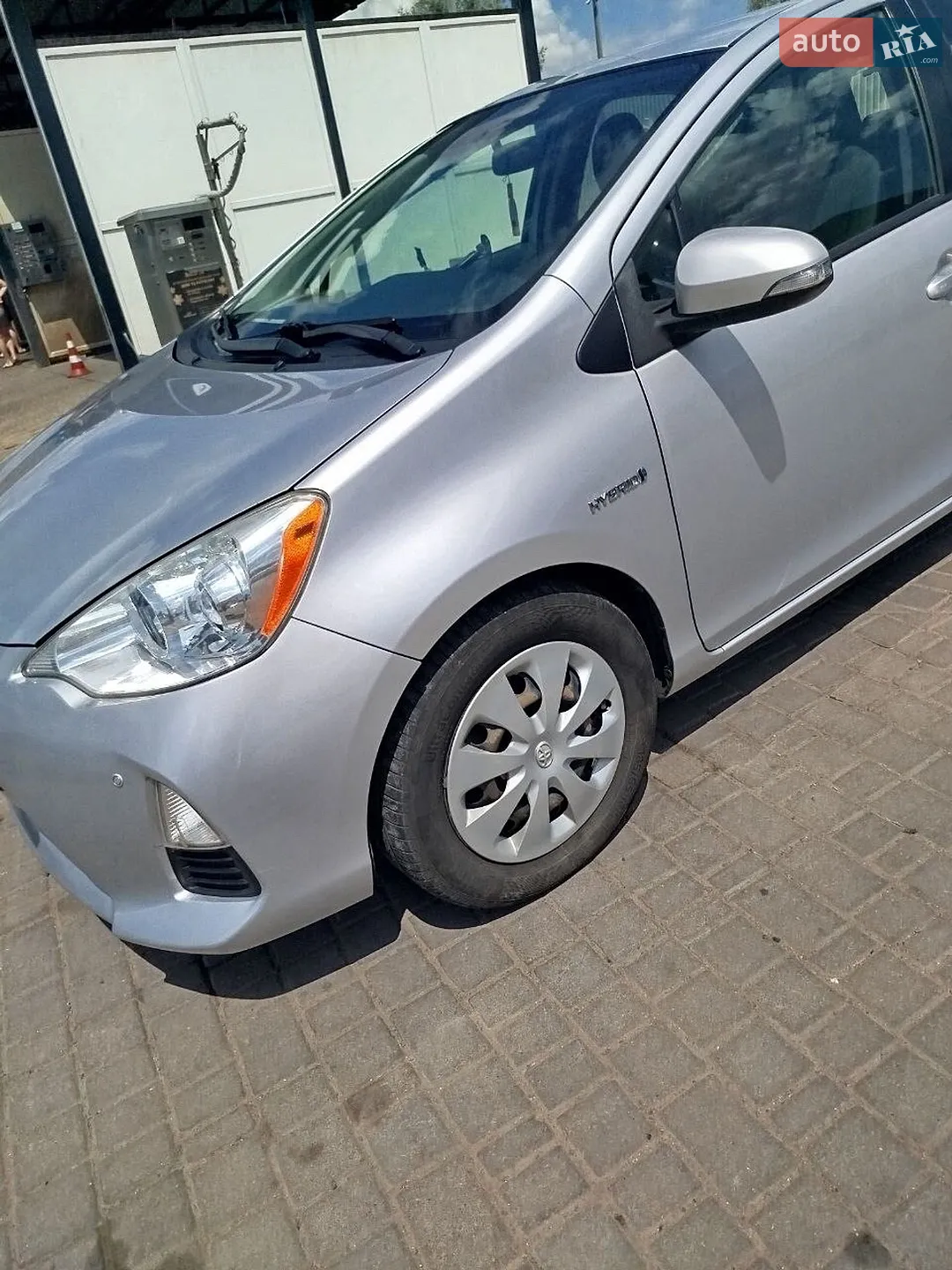 2013 Toyota Prius c - мініатюра 3