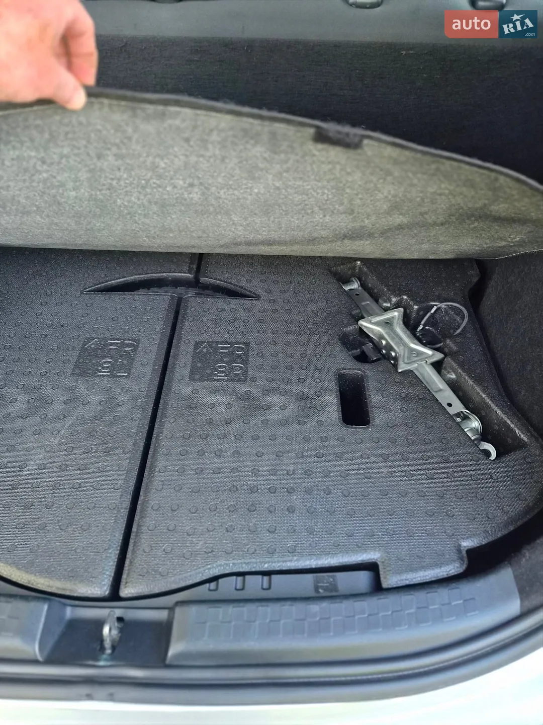 2015 Toyota Prius c - мініатюра 14