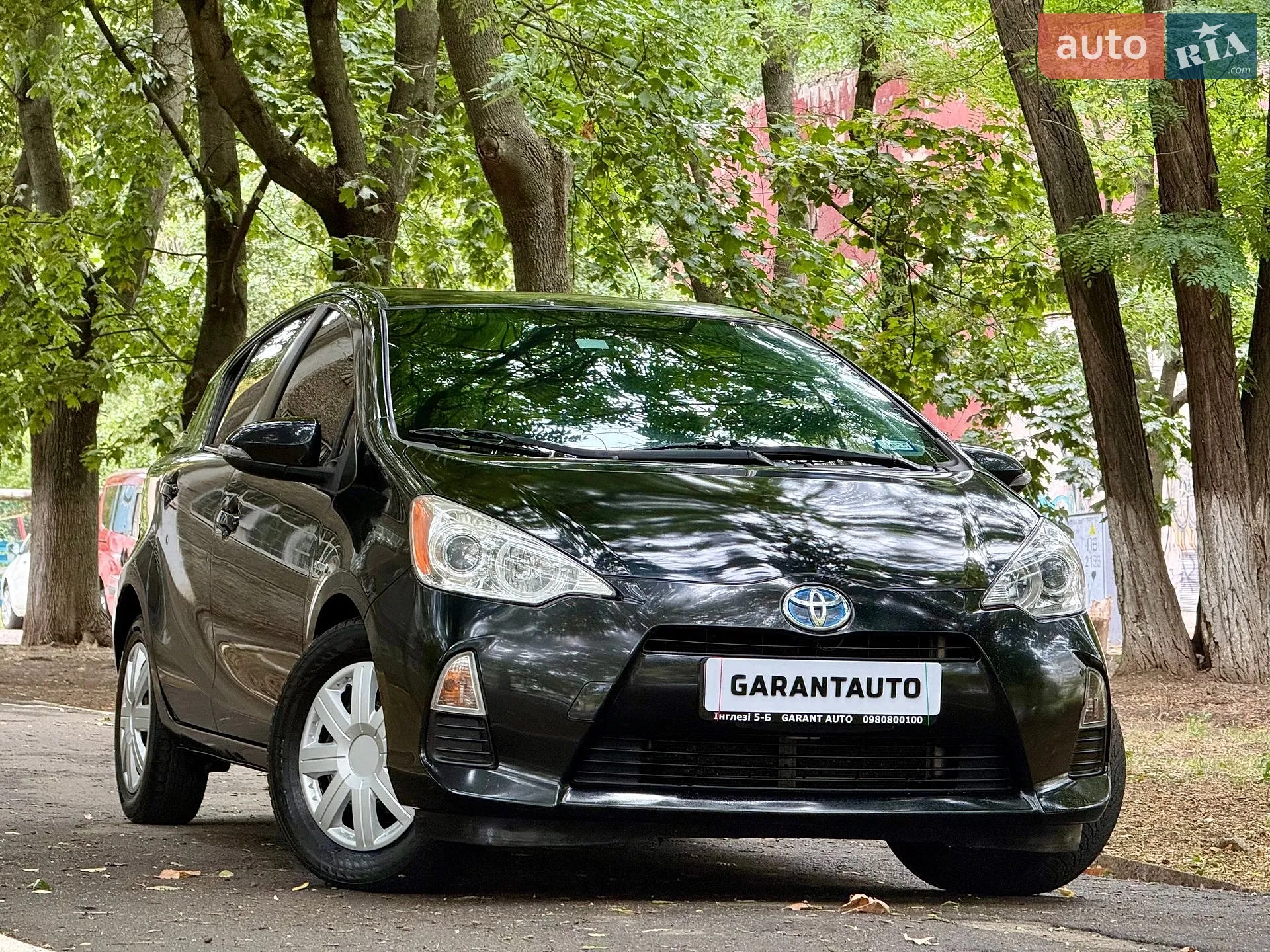 2014 Toyota Prius c - мініатюра 9