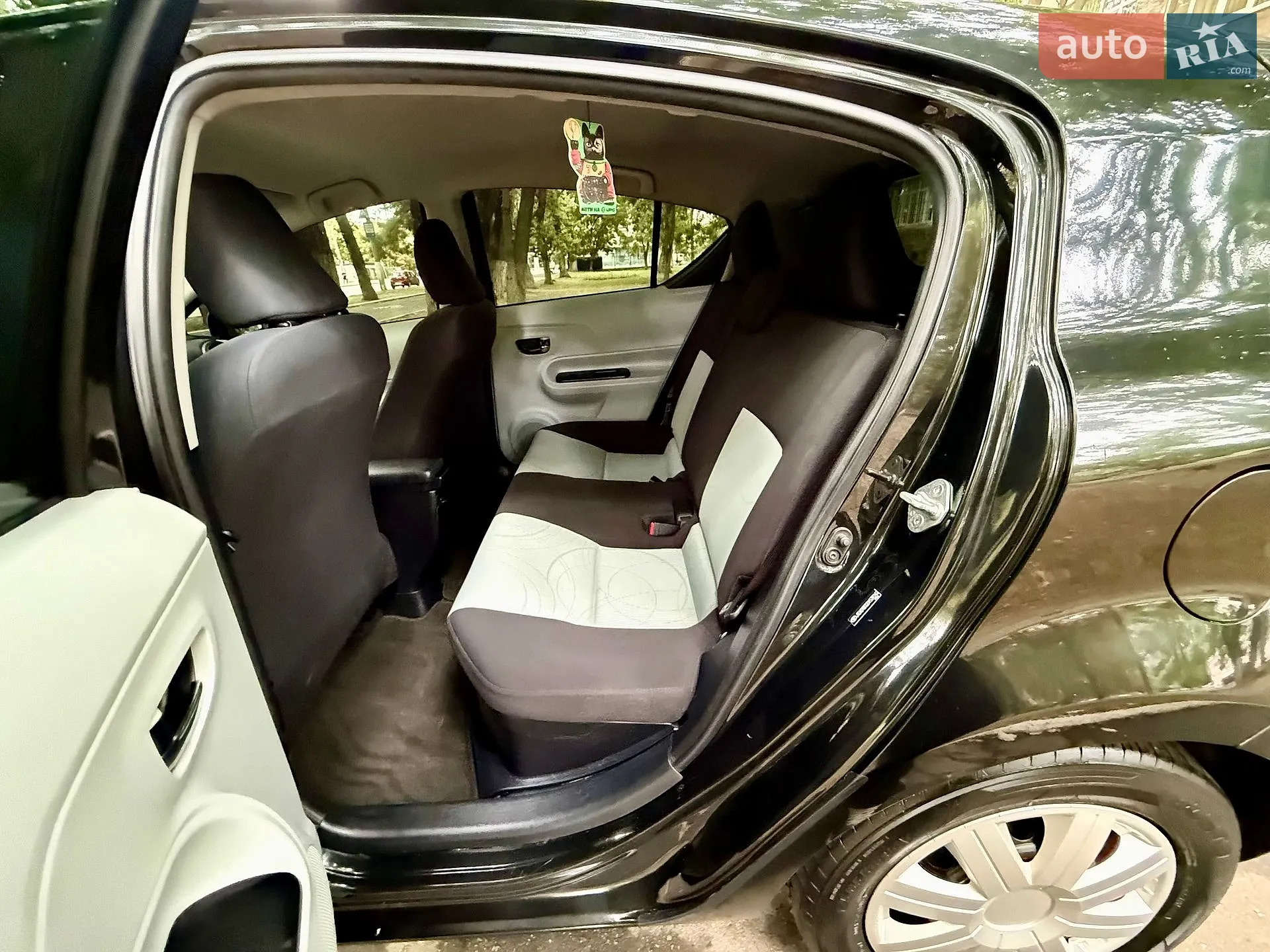 2014 Toyota Prius c - мініатюра 64