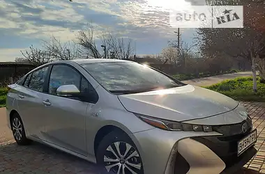Toyota Prius Prime 2021