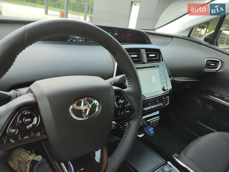 Хэтчбек Toyota Prius Prime 2021 в Днепре