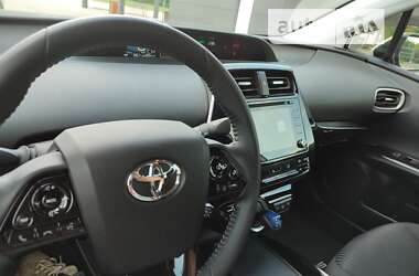 Хэтчбек Toyota Prius Prime 2021 в Днепре