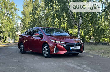 Хэтчбек Toyota Prius Prime 2018 в Киеве