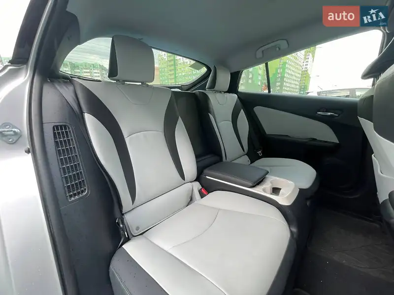 Toyota Prius Prime 2017 VIN JTDKARFP8H3033465 фото оголошення 17 з 61