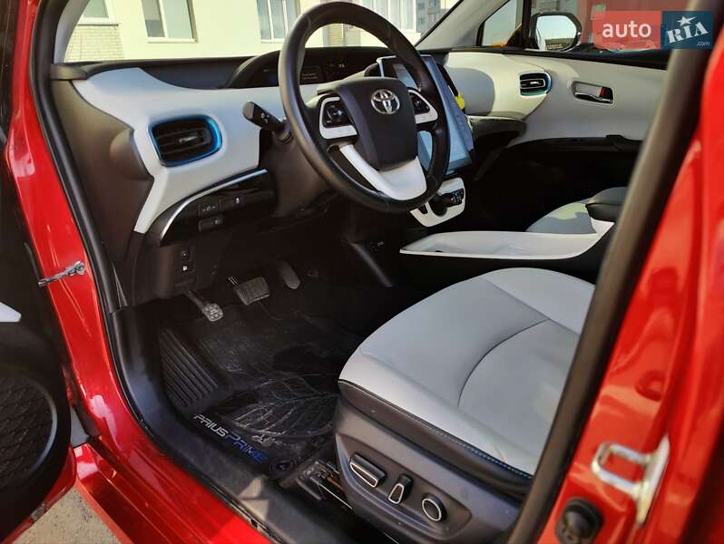 Хетчбек Toyota Prius Prime 2017 в Вінниці