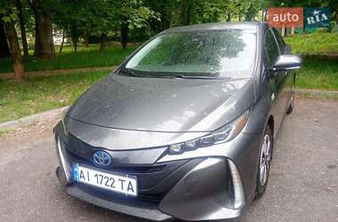 Хетчбек Toyota Prius Prime 2018 в 