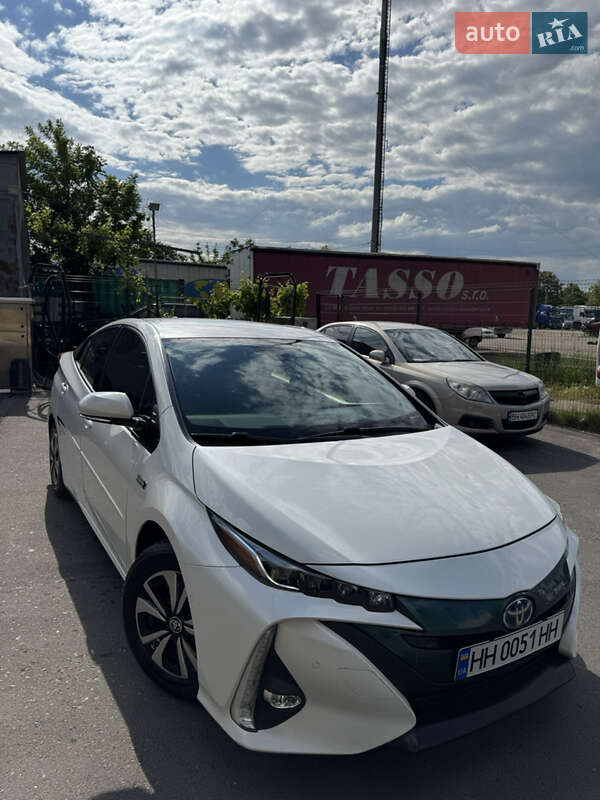 Хэтчбек Toyota Prius Prime 2018 в Одессе