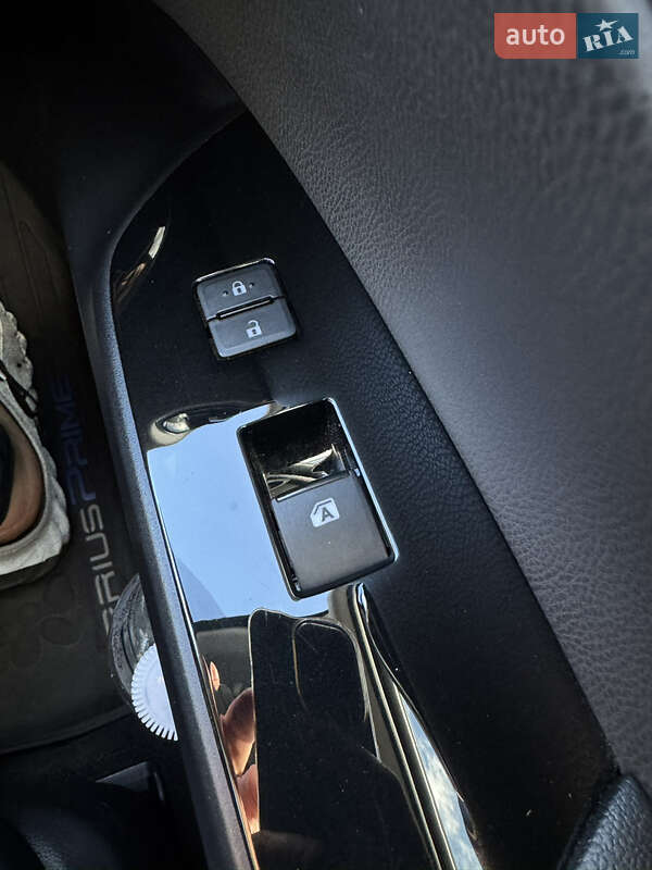 Хэтчбек Toyota Prius Prime 2018 в Одессе