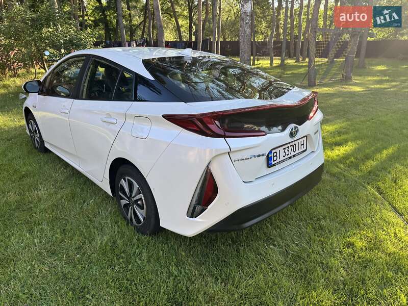 Хетчбек Toyota Prius Prime 2019 в Полтаві