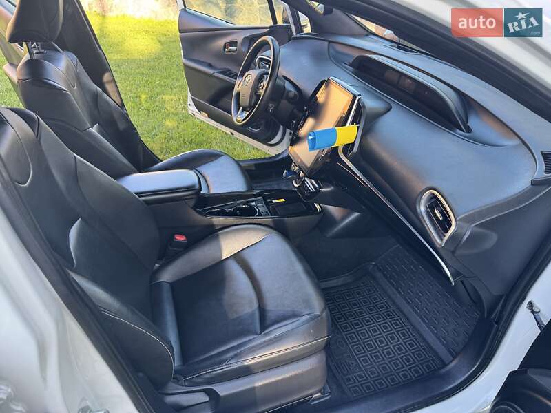 Хетчбек Toyota Prius Prime 2019 в Полтаві