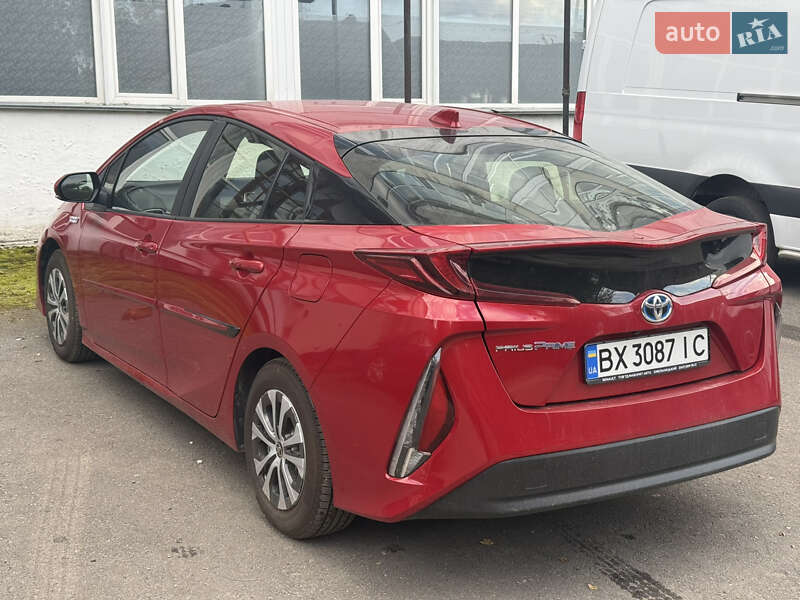 Хэтчбек Toyota Prius Prime 2021 в Хмельницком