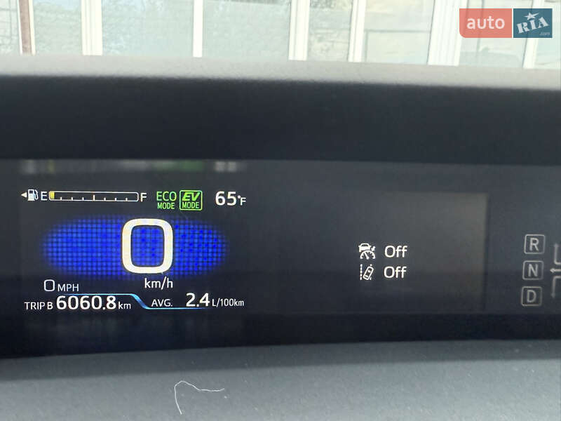 Хэтчбек Toyota Prius Prime 2021 в Хмельницком