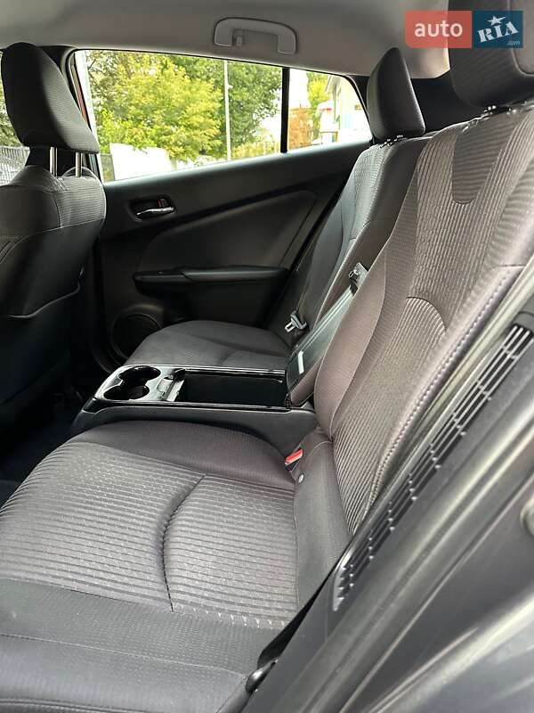 Хэтчбек Toyota Prius Prime 2018 в Киеве фото 14 Хэтчбек Toyota Prius Prime 2018 в Киеве