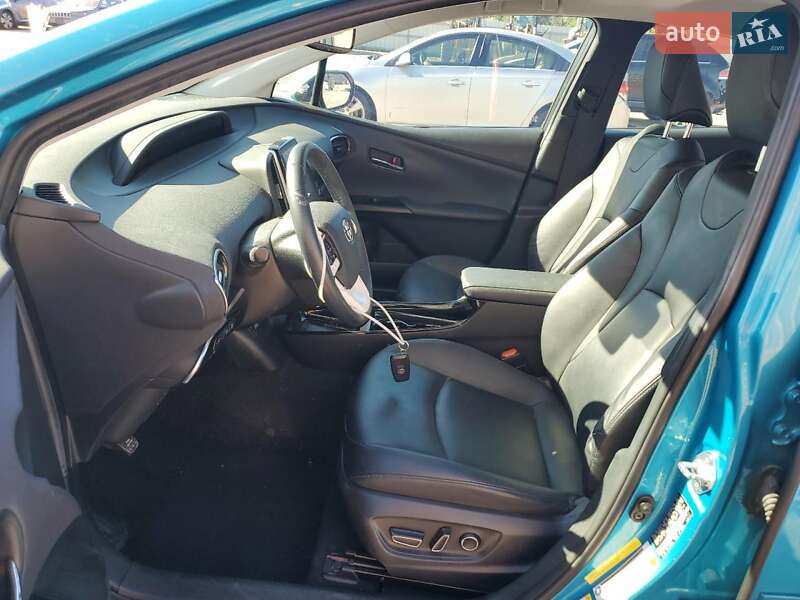 Хэтчбек Toyota Prius Prime 2017 в Львове фото 7 Хэтчбек Toyota Prius Prime 2017 в Львове