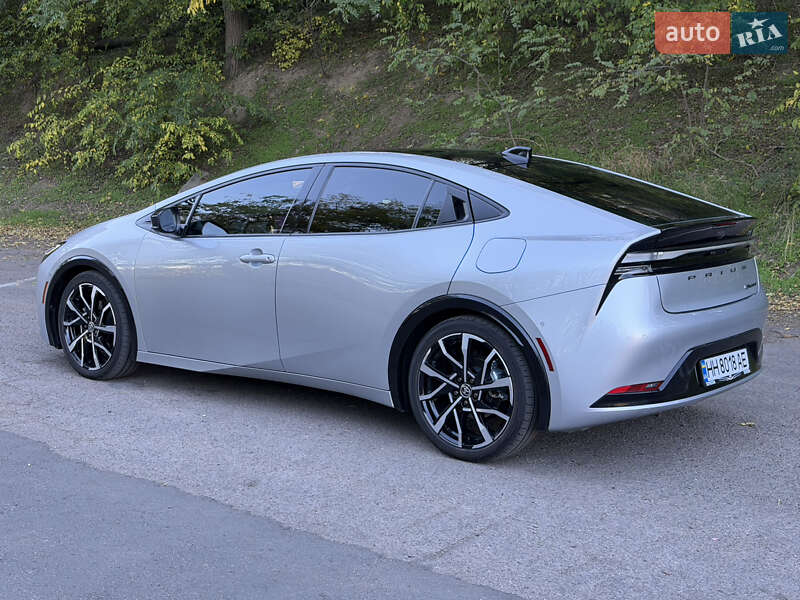 Хэтчбек Toyota Prius Prime 2024 в Одессе