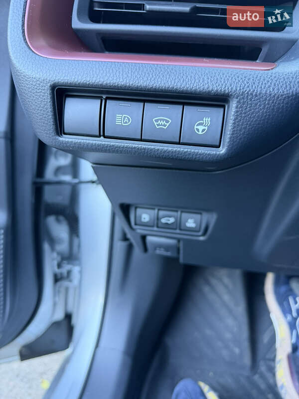 Хэтчбек Toyota Prius Prime 2024 в Одессе