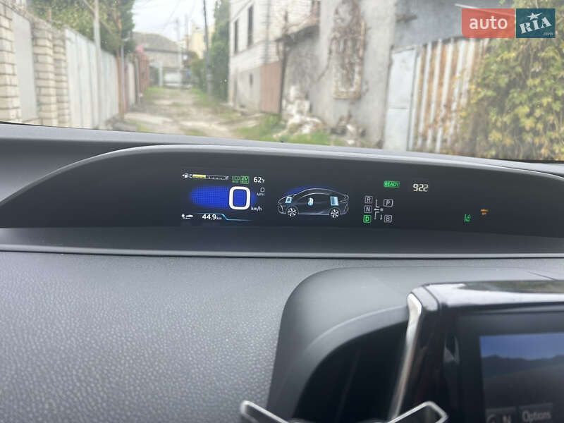 Хэтчбек Toyota Prius Prime 2017 в Одессе фото 29 Хэтчбек Toyota Prius Prime 2017 в Одессе