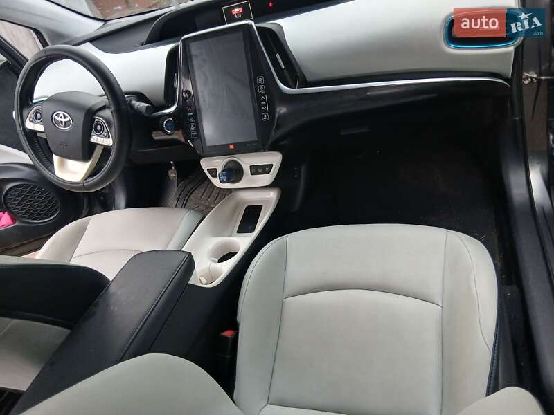 Хэтчбек Toyota Prius Prime 2019 в Киеве фото 26 Хэтчбек Toyota Prius Prime 2019 в Киеве