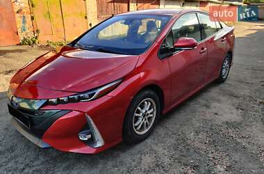 Хетчбек Toyota Prius Prime 2017 в Ужгороді