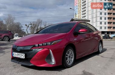 Хэтчбек Toyota Prius Prime 2019 в Киеве