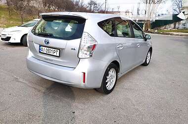 Універсал Toyota Prius v 2012 в Києві