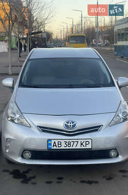 Універсал Toyota Prius v 2012 в Вінниці