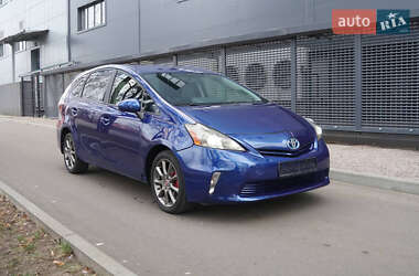 Універсал Toyota Prius v 2013 в Києві