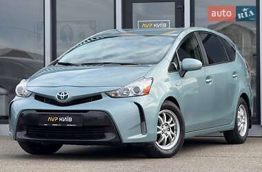 Универсал Toyota Prius v 2016 в 