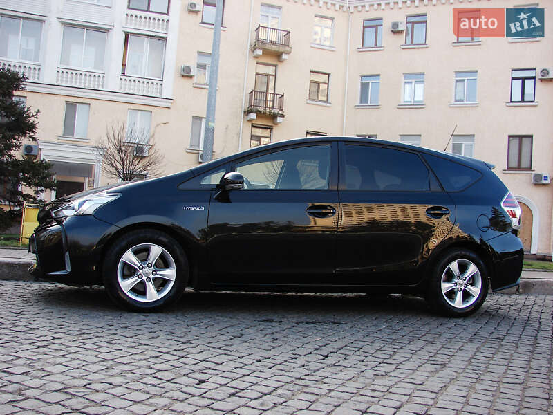 Универсал Toyota Prius v 2018 в Одессе