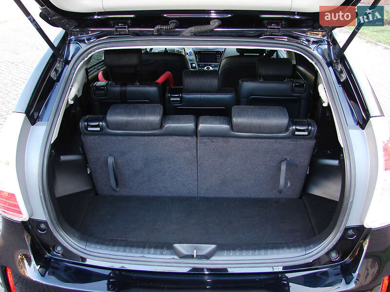 Универсал Toyota Prius v 2018 в Одессе