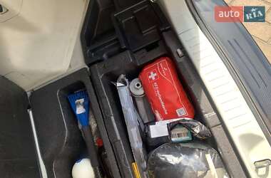 Універсал Toyota Prius v 2012 в Києві