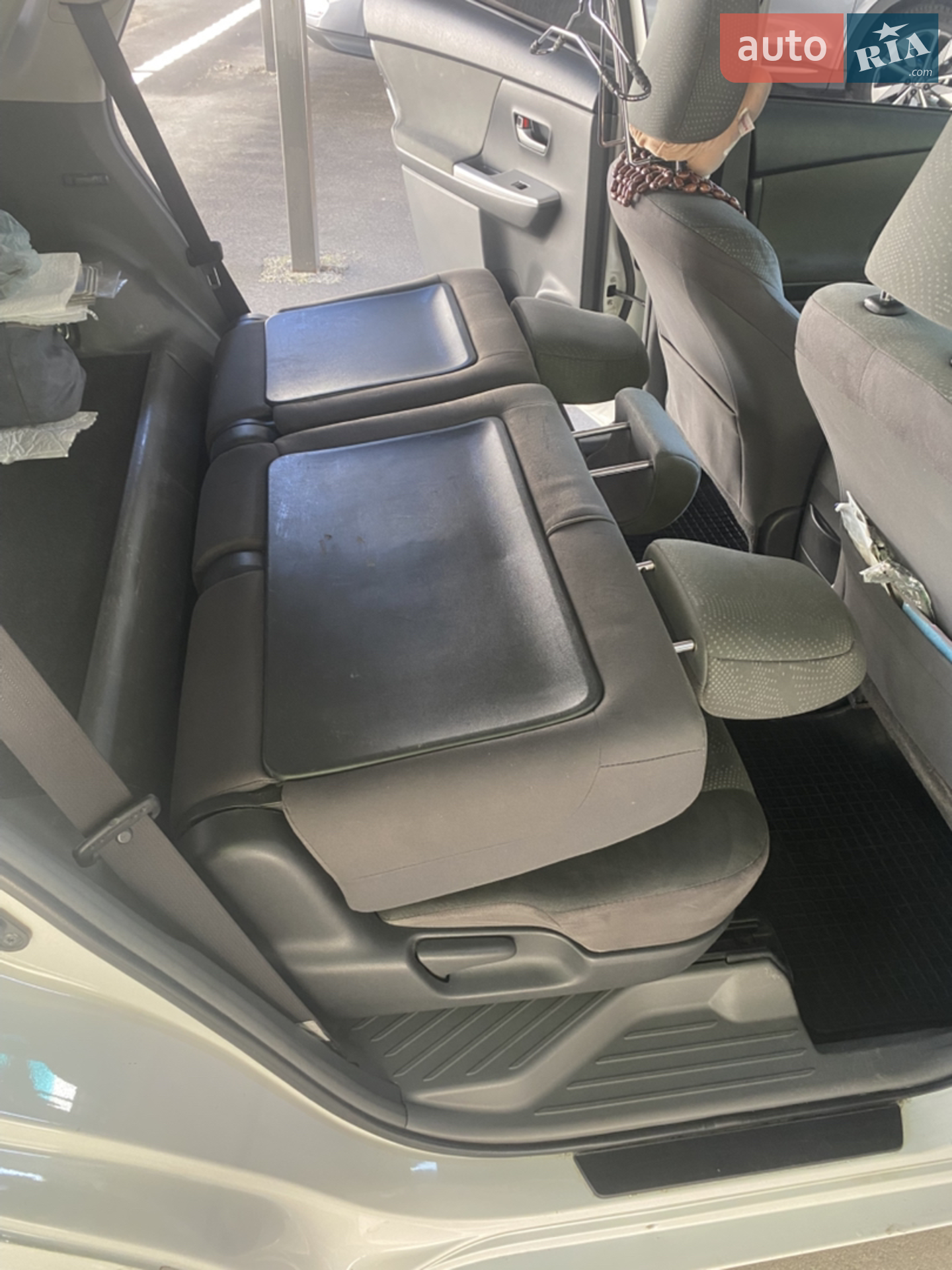 2013 Toyota Prius v (+) - мініатюра 15