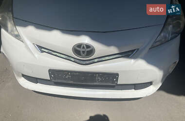 Універсал Toyota Prius v 2013 в Києві