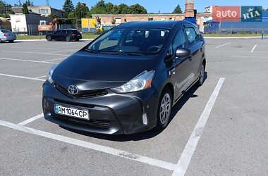 Универсал Toyota Prius v 2015 в Житомире