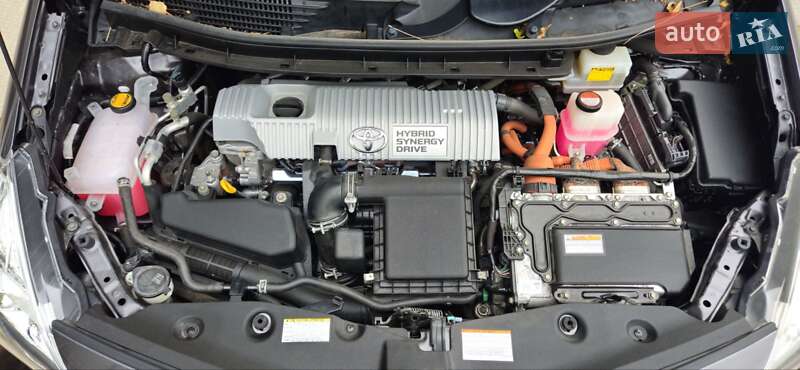 Универсал Toyota Prius v 2016 в Одессе фото 15 Универсал Toyota Prius v 2016 в Одессе