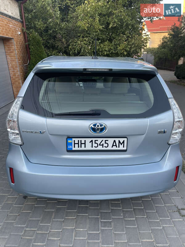 Универсал Toyota Prius v 2013 в Черноморске фото 7 Универсал Toyota Prius v 2013 в Черноморске