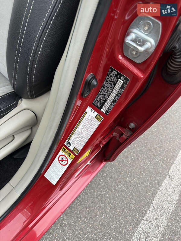 Универсал Toyota Prius v 2013 в Киеве фото 10 Универсал Toyota Prius v 2013 в Киеве